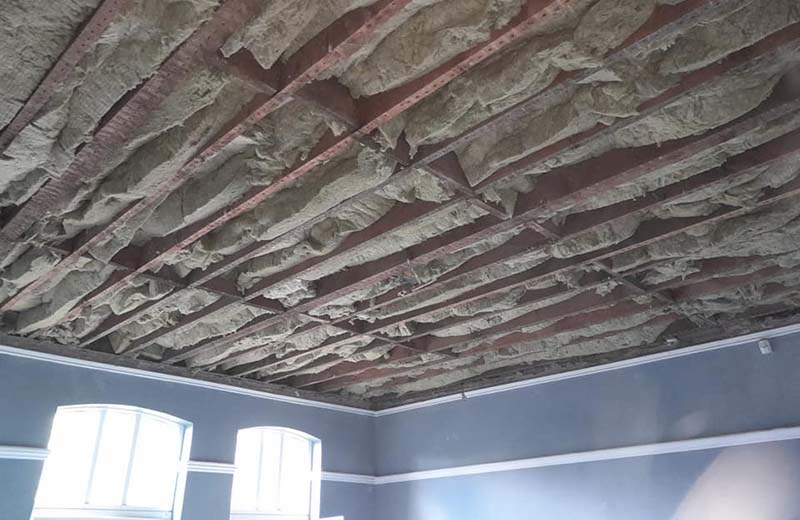 Ceiling beams filled with insulation